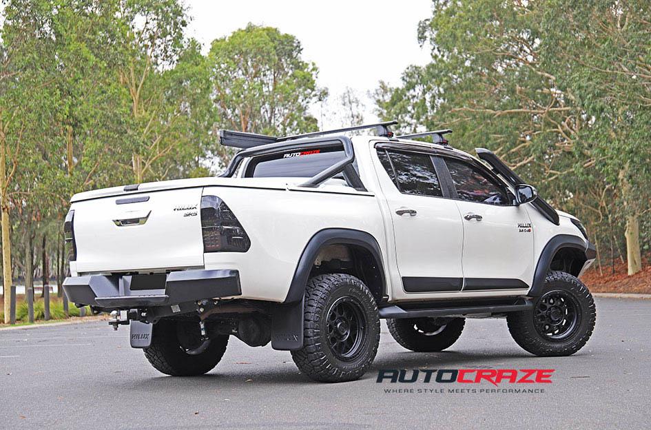 TOYOTA HILUX N80 4WD GRENADE OR MATTE BLACK